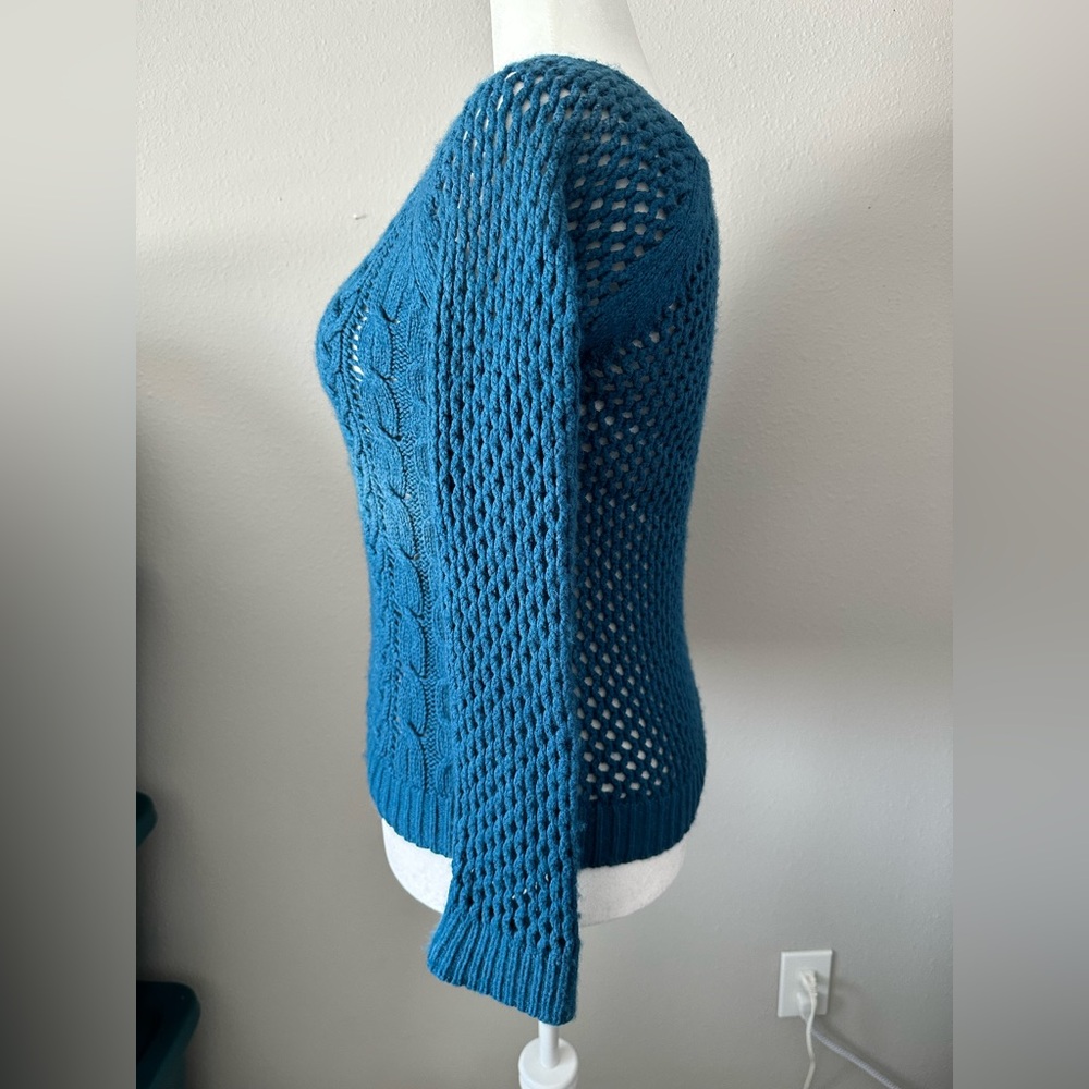 American Eagle Blue Cable Knit Sweater Size Large - Picture 2 of 4